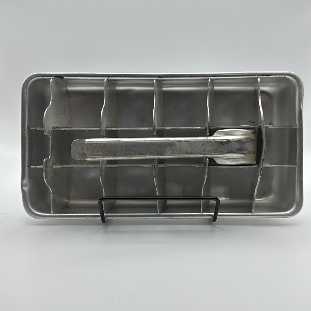 Vintage‎ Aluminum Ice Cube Tray